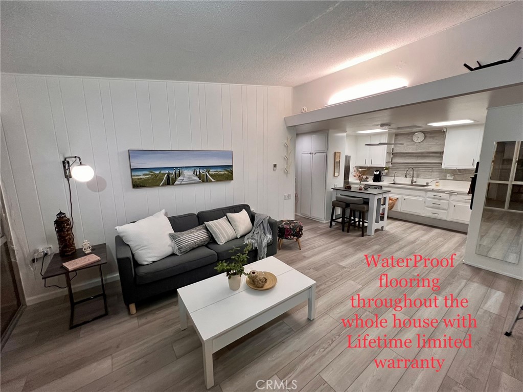 1533 Merrion Way 2-26C