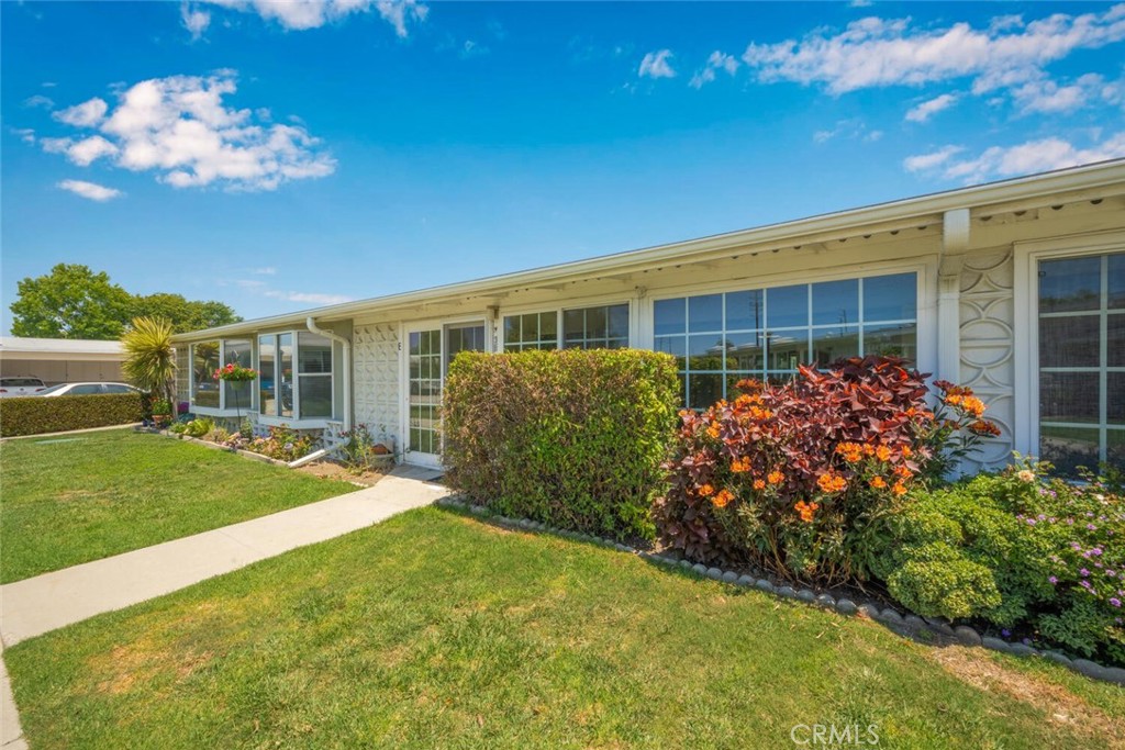 13983 Thunderbird Drive 3E