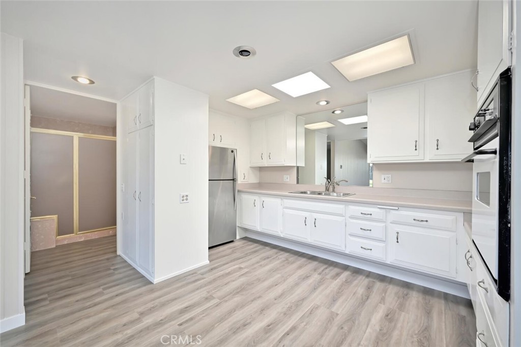 13983 Thunderbird Drive 3E