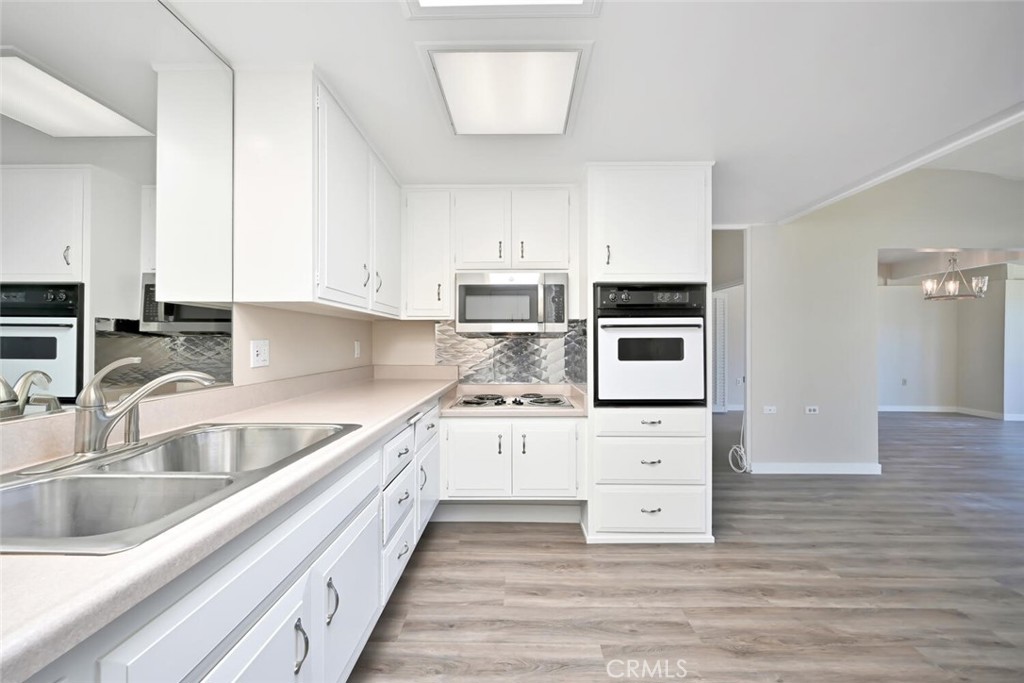 13983 Thunderbird Drive 3E