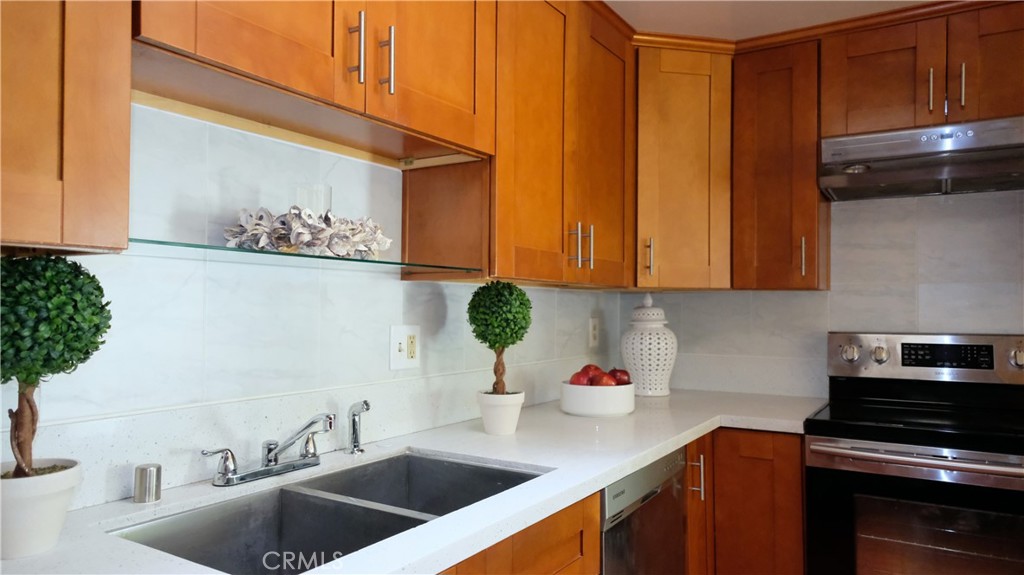 1360 Weeburn Road 79G M 4 Unit: 79G  M 4