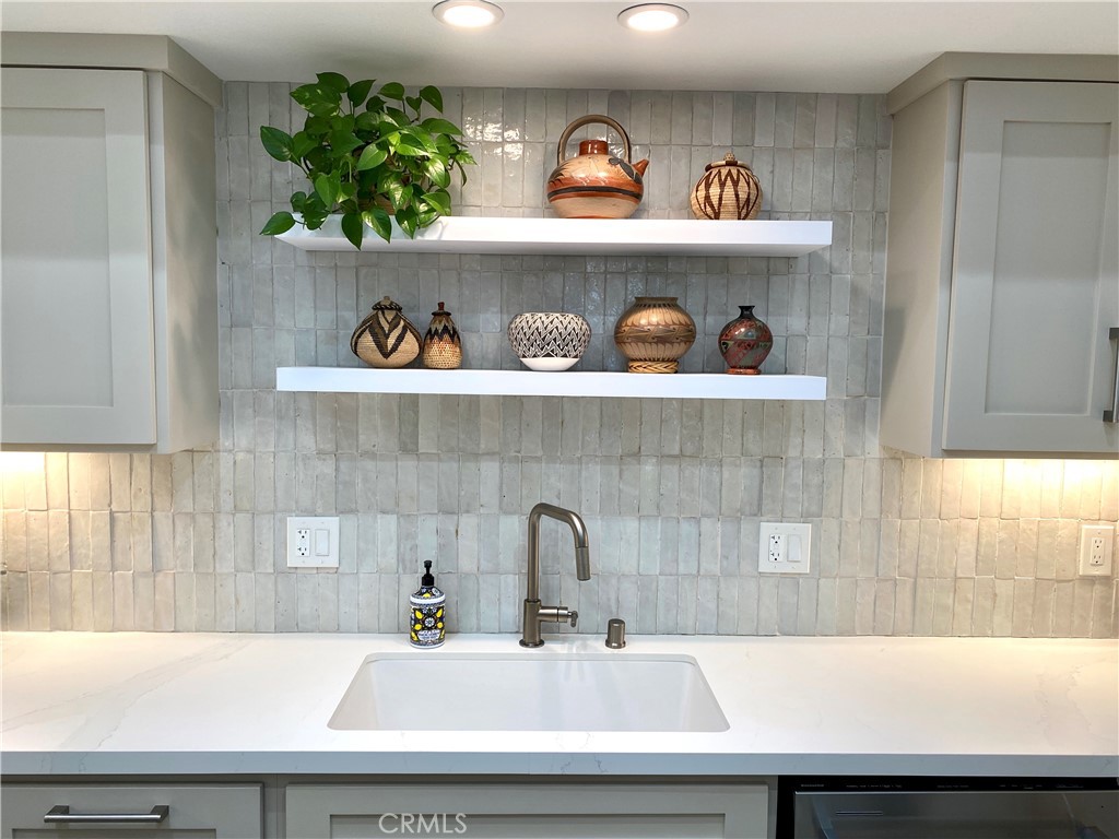 1360 Pelham Rd, M5-69G