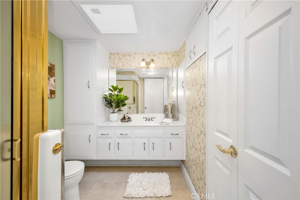 13265 Del Monte Drive 35i