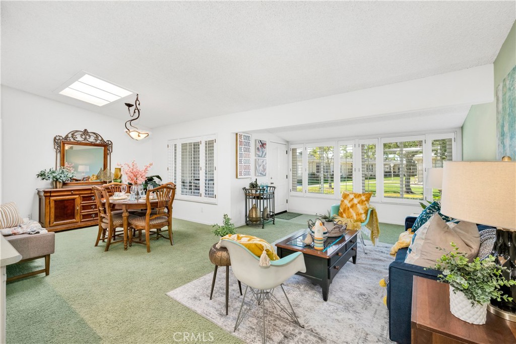 13265 Del Monte Drive 35i