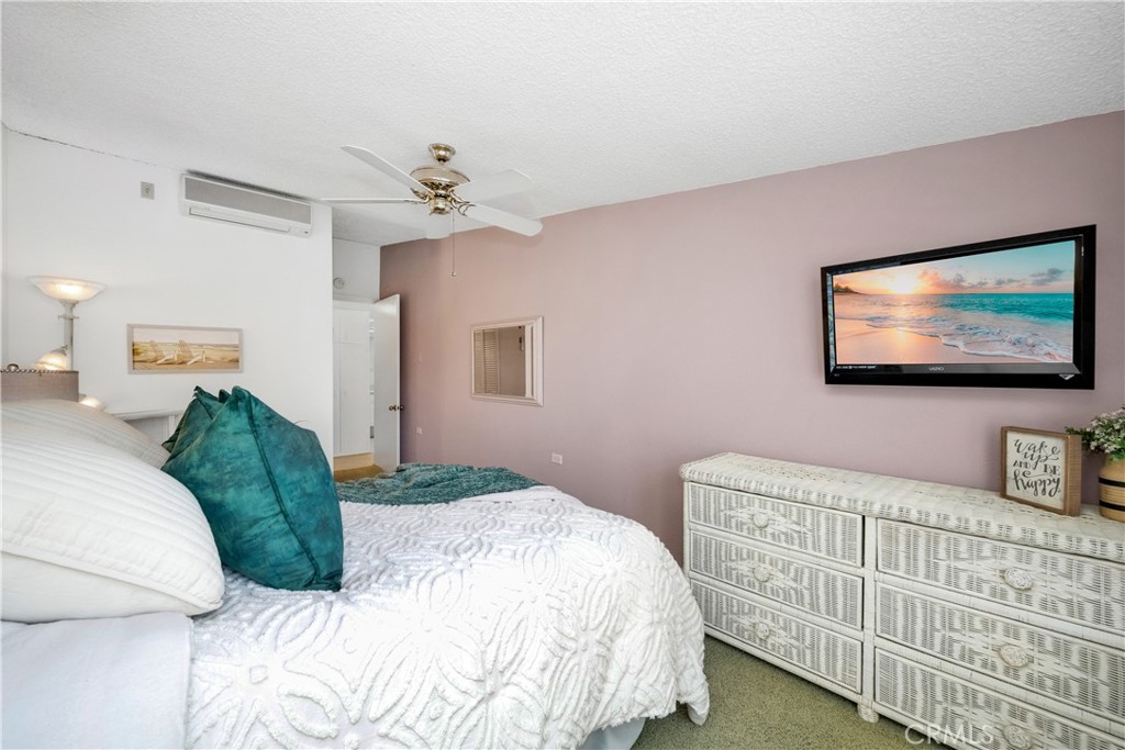 13265 Del Monte Drive 35i