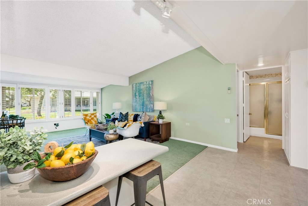 13265 Del Monte Drive 35i