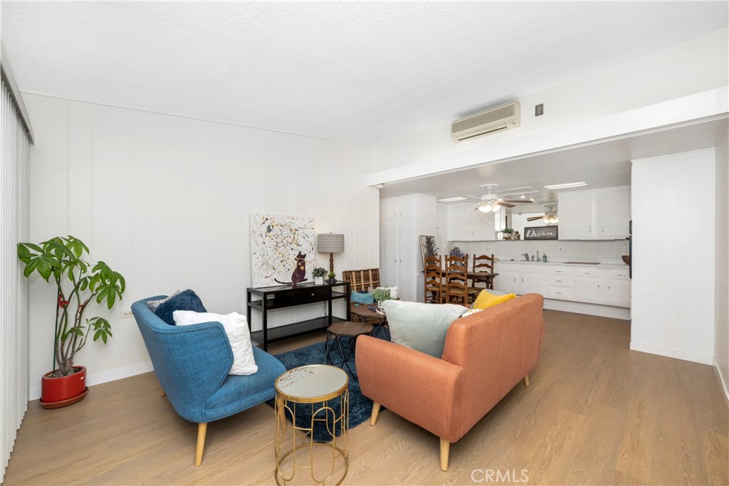 1221 Golden Rain Road E 3i