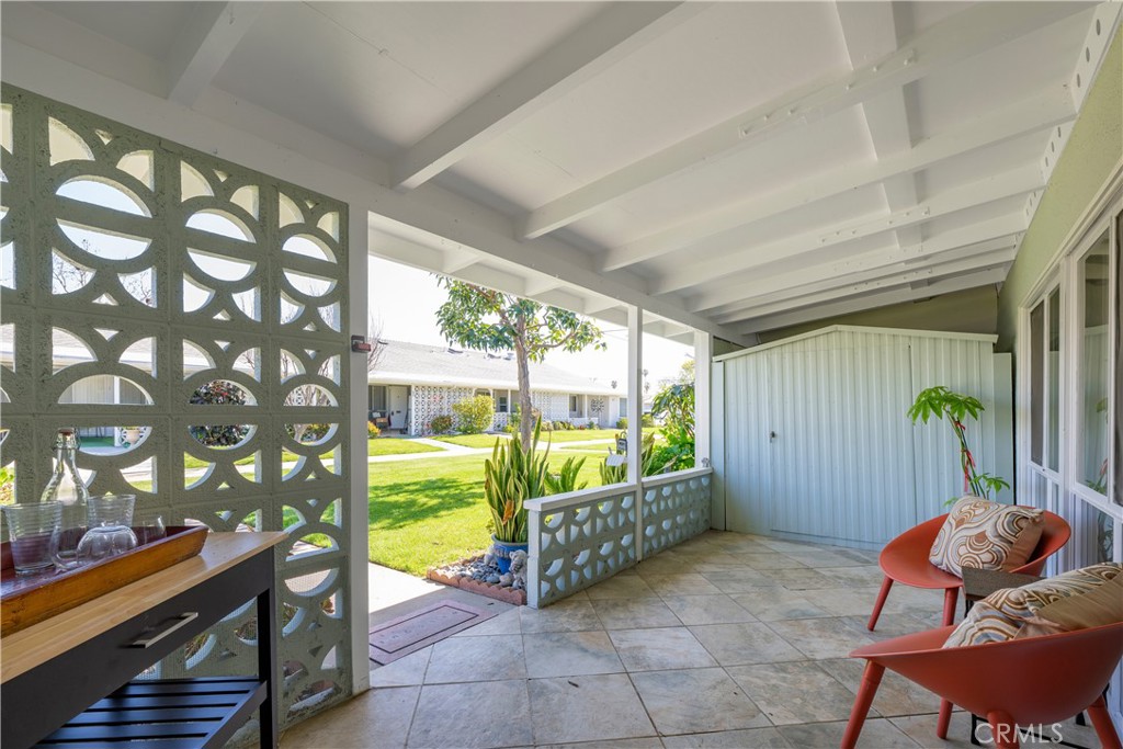 1221 Golden Rain Road E 3i