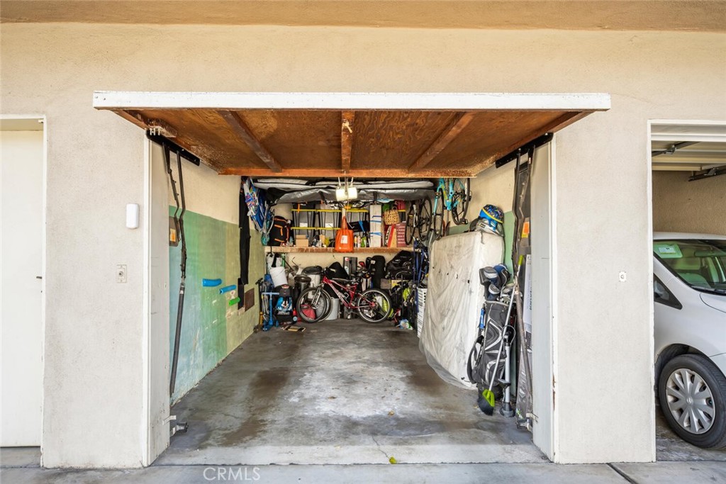 1801 Greenleaf Street 18