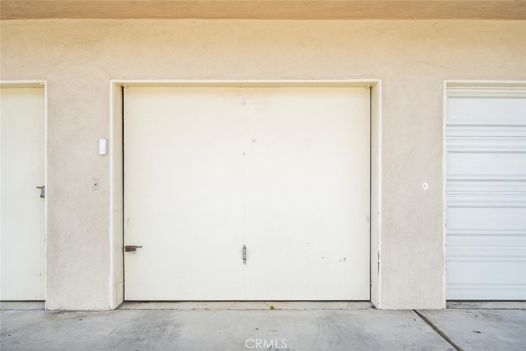 1801 Greenleaf Street 18