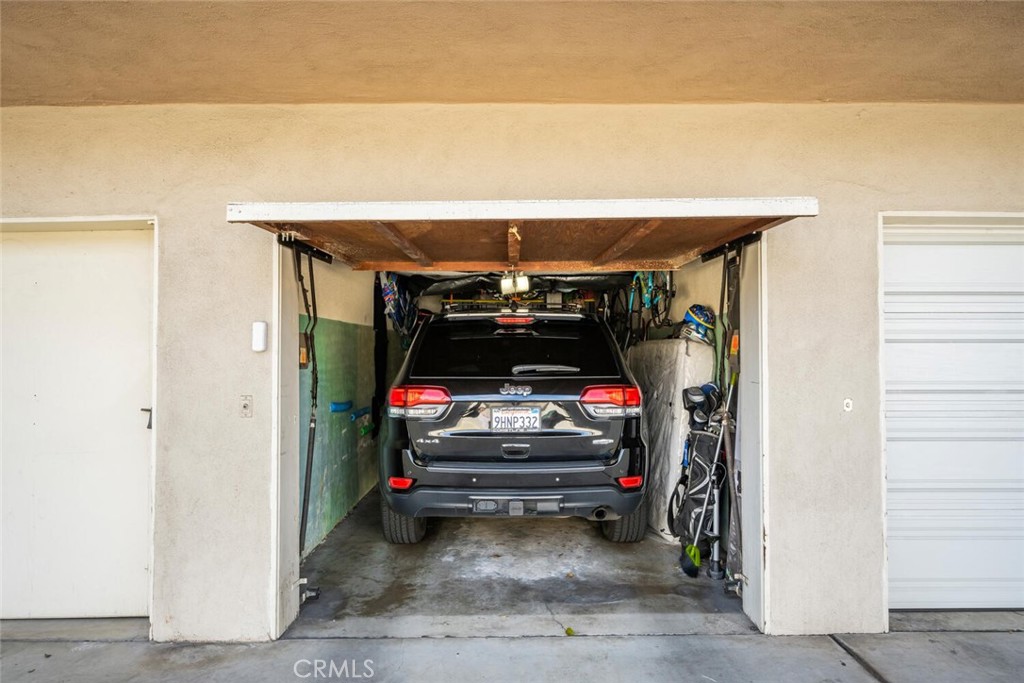 1801 Greenleaf Street 18