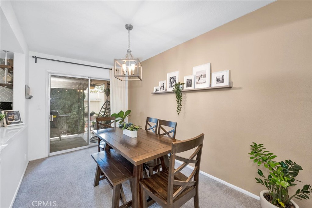 1801 Greenleaf Street 18