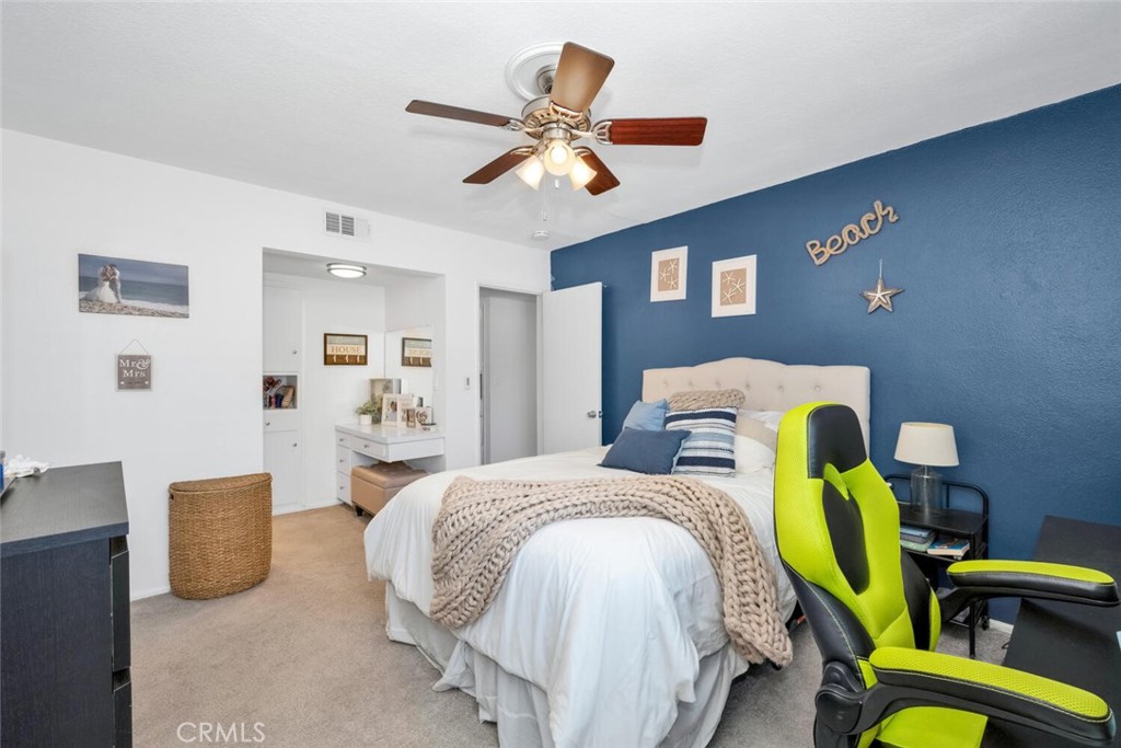 1801 Greenleaf Street 18