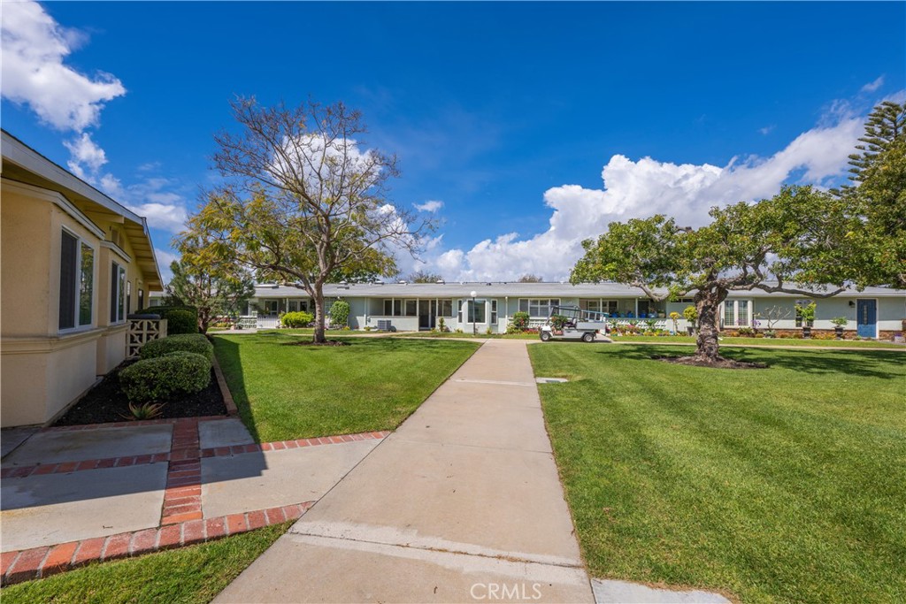 1420 Skokie Road 84i