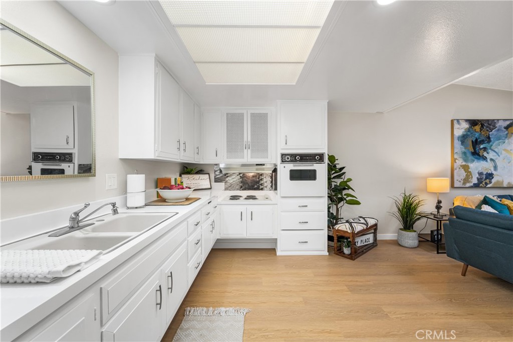 1240 Knollwood Road 38i