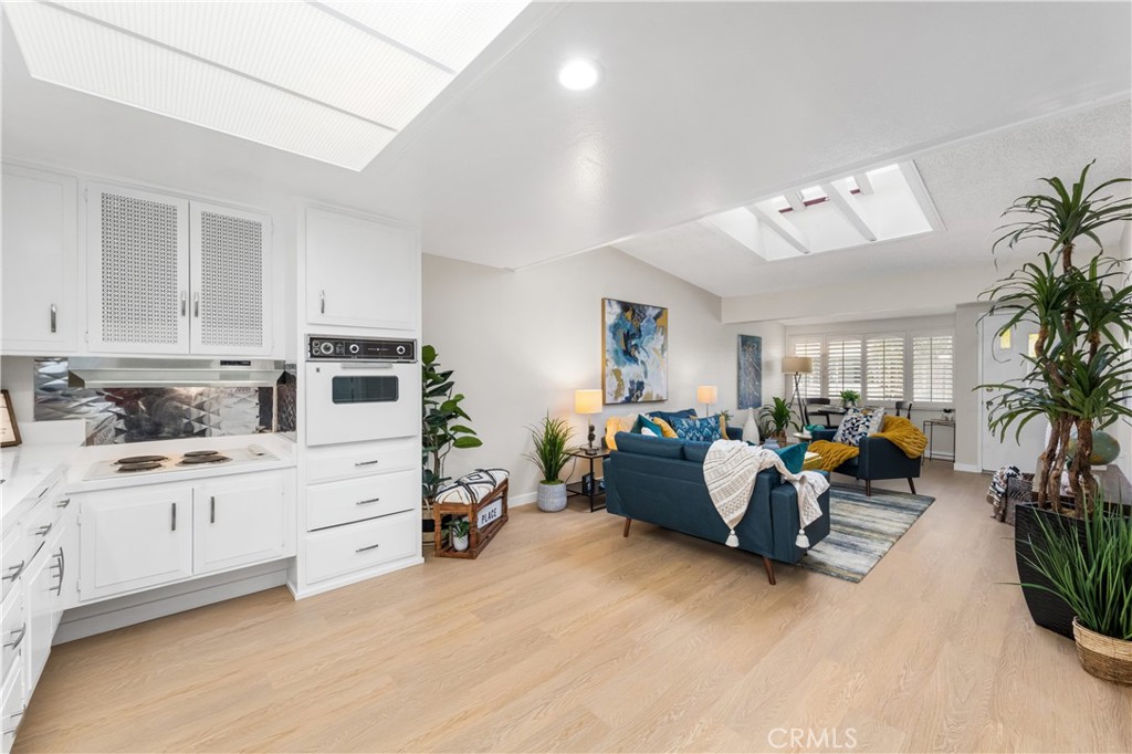 1240 Knollwood Road 38i