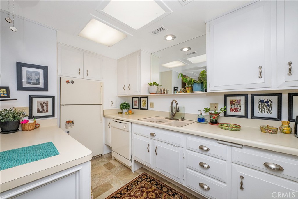 1241 Knollwood Road 46G