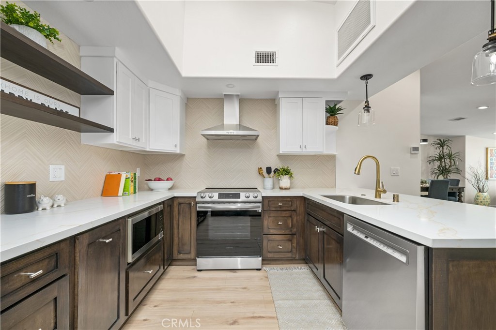 1180 Oakmont Road 51i