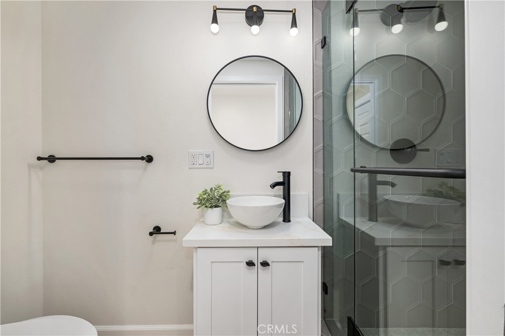 1180 Oakmont Road 51i