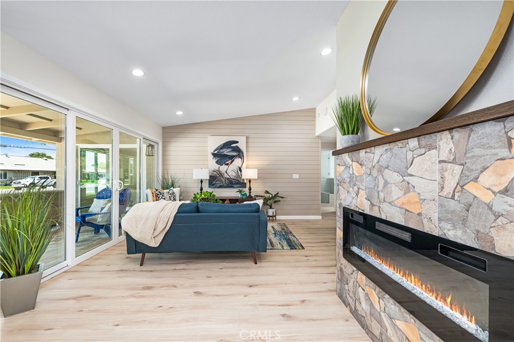 1180 Oakmont Road 51i