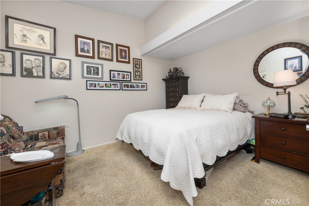 1842 Thunderbird Drive 1F