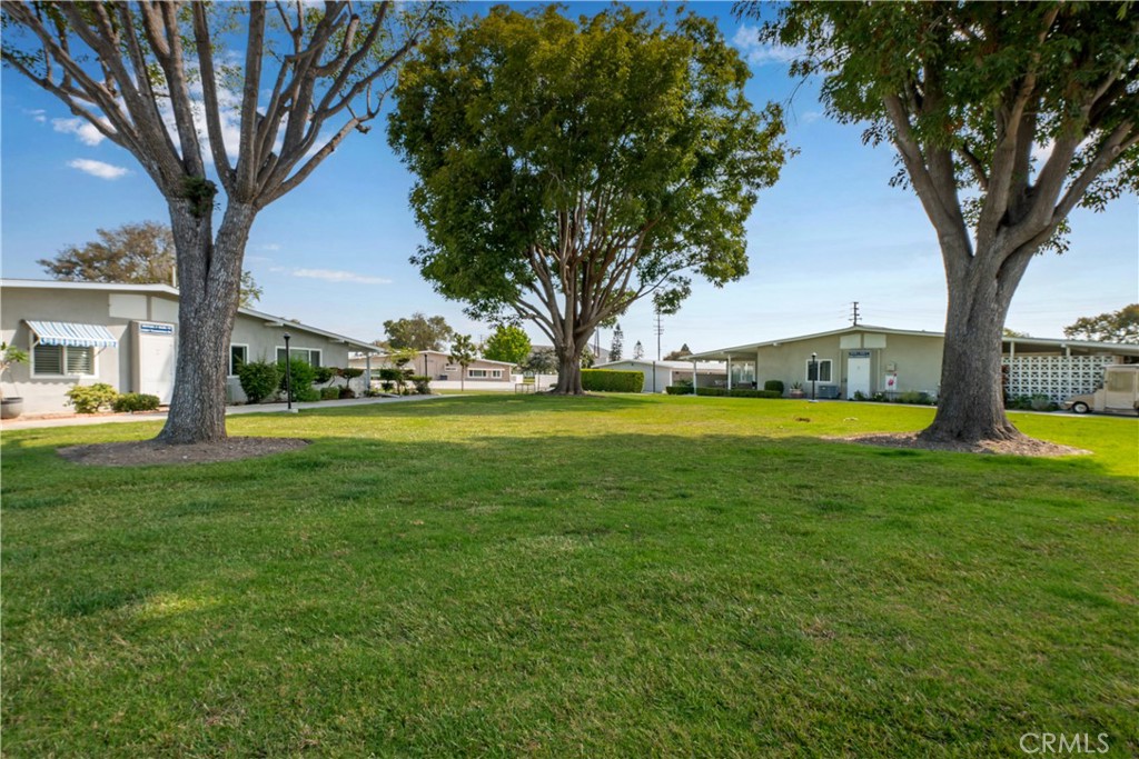 1842 Thunderbird Drive 1F