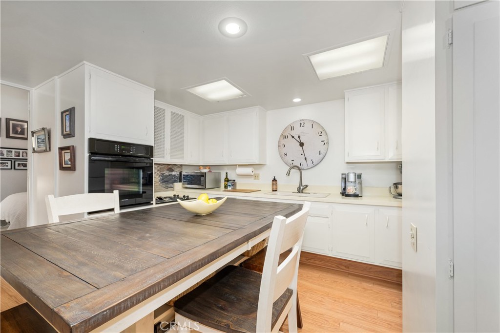 1842 Thunderbird Drive 1F