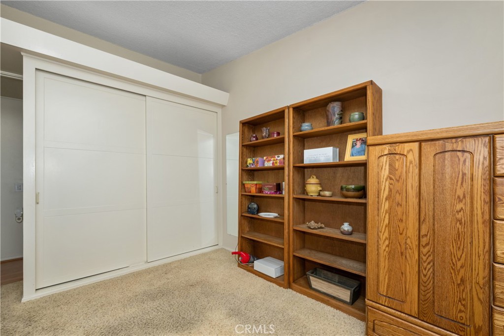 1842 Thunderbird Drive 1F