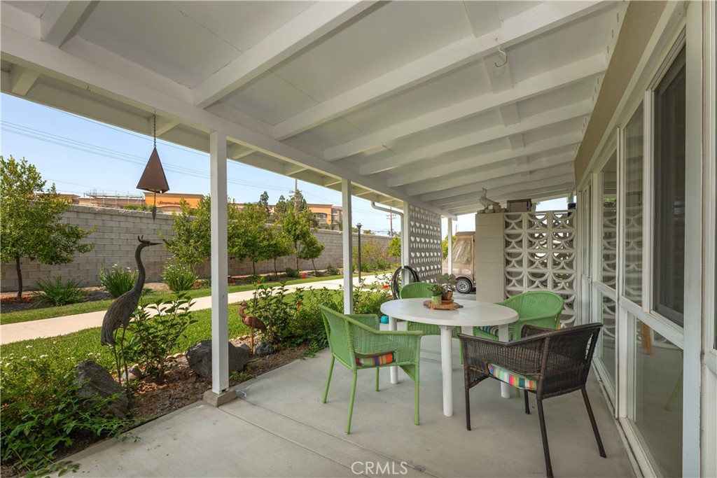 1842 Thunderbird Drive 1F