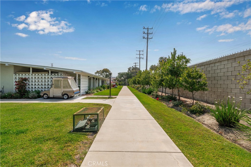 1842 Thunderbird Drive 1F