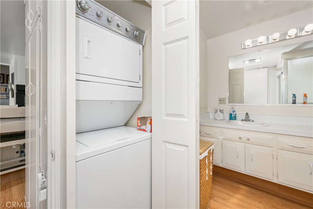 1842 Thunderbird Drive 1F