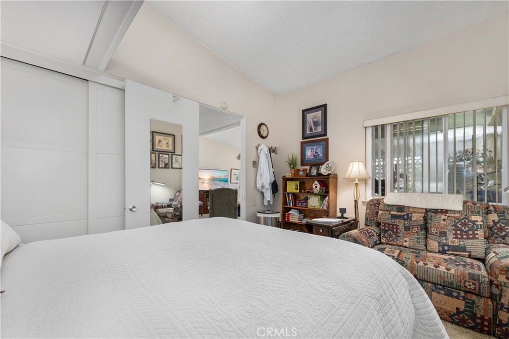 1842 Thunderbird Drive 1F