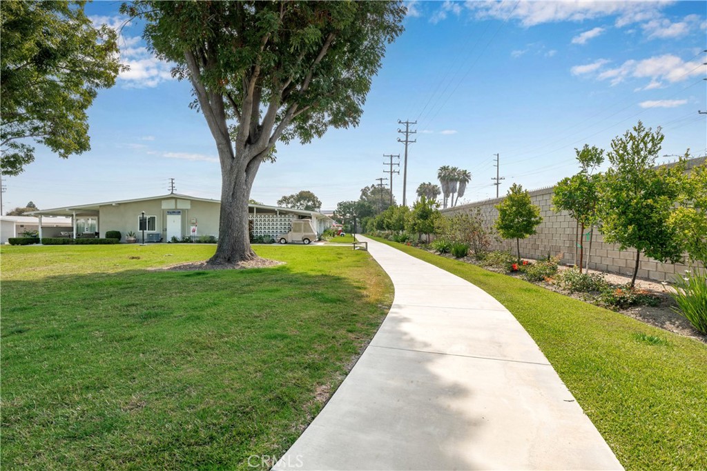 1842 Thunderbird Drive 1F