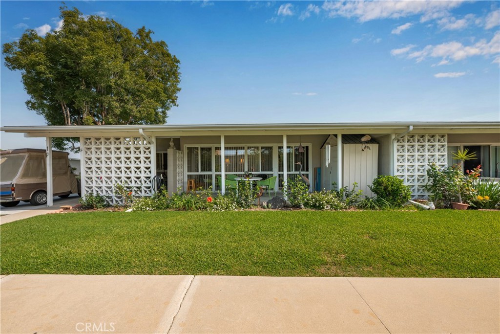 1842 Thunderbird Drive 1F