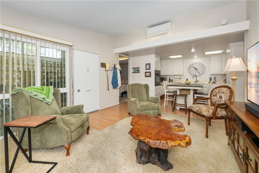 1842 Thunderbird Drive 1F