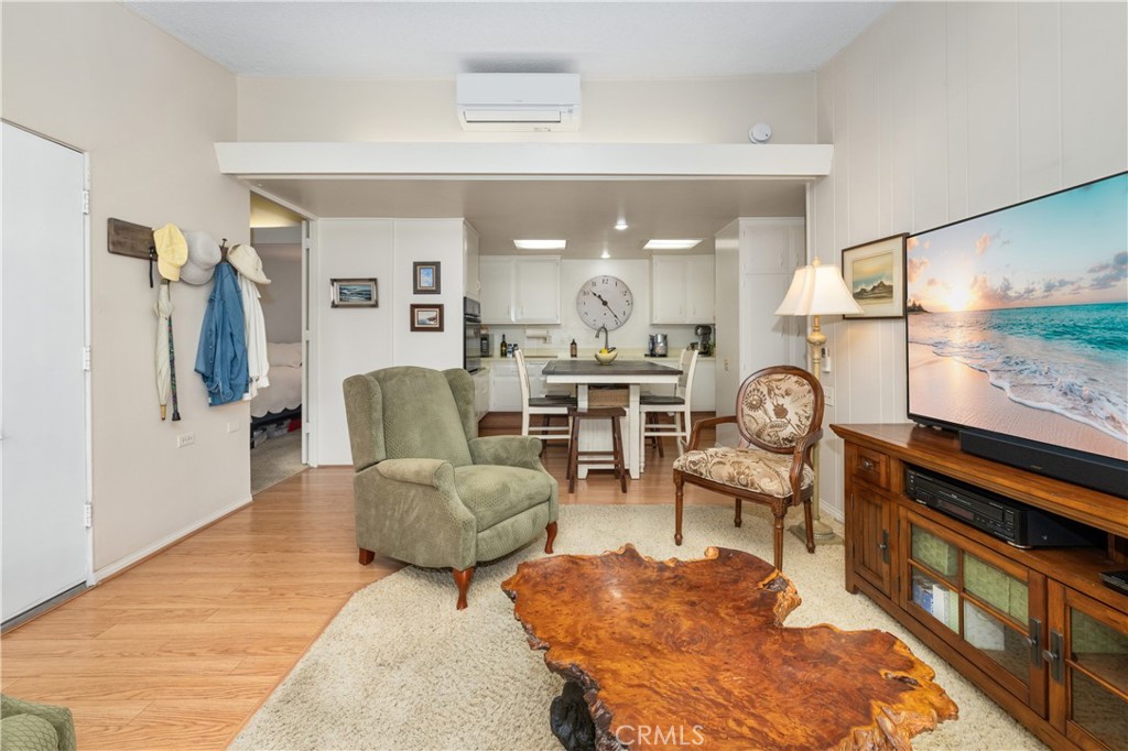 1842 Thunderbird Drive 1F