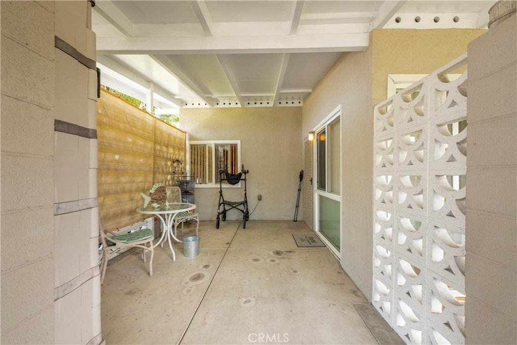 1842 Thunderbird Drive 1F