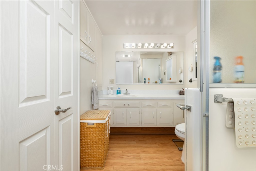 1842 Thunderbird Drive 1F