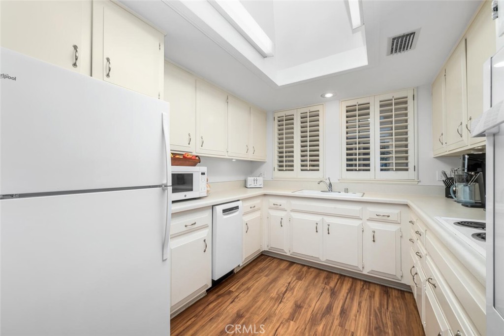 13060 Del Monte Drive 46P