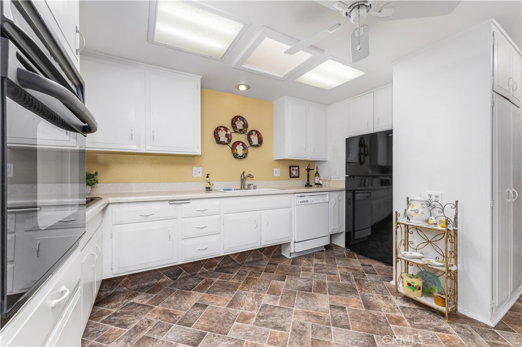 13061 Del Monte Drive 277J