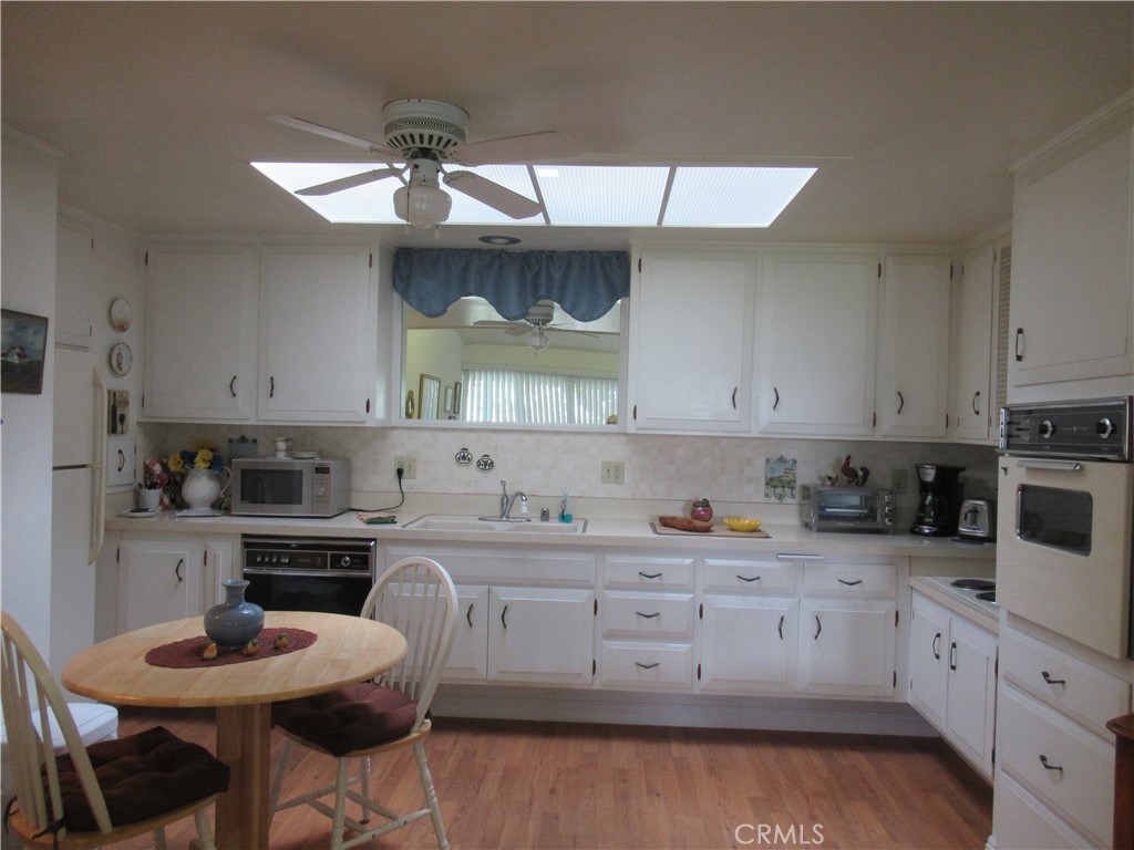 1400 Weeburn rd m4-82c