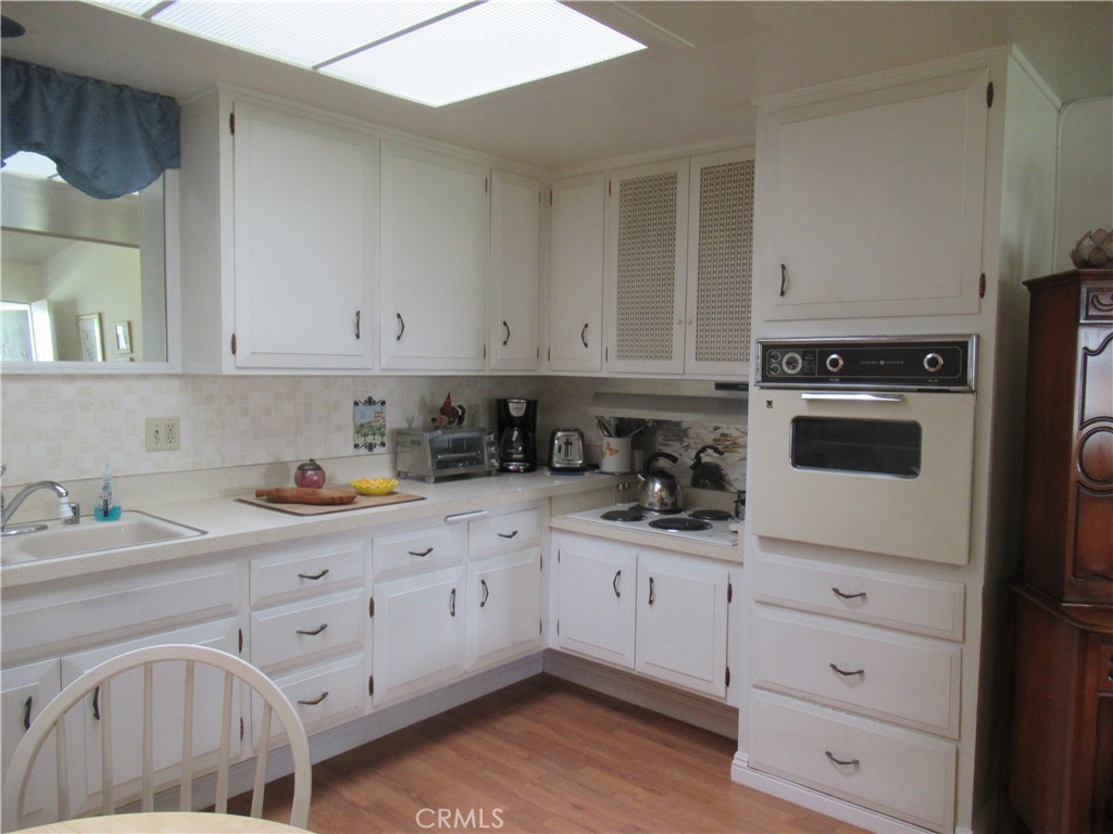 1400 Weeburn rd m4-82c