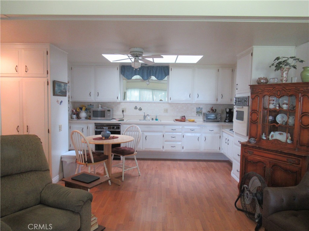 1400 Weeburn rd m4-82c