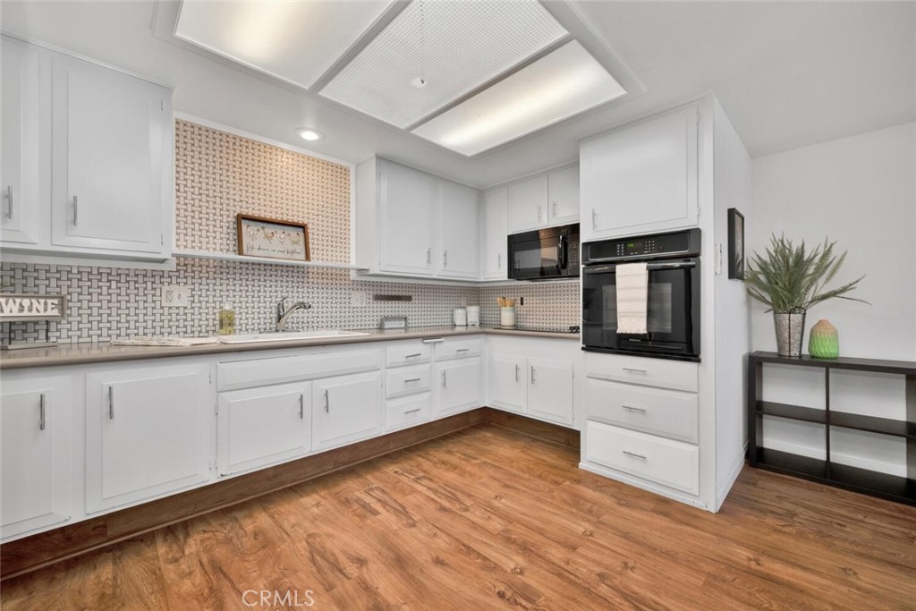 1660 Glenview Road 78E