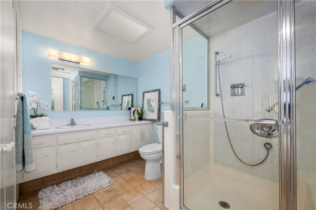 13271 Del Monte Drive 33L