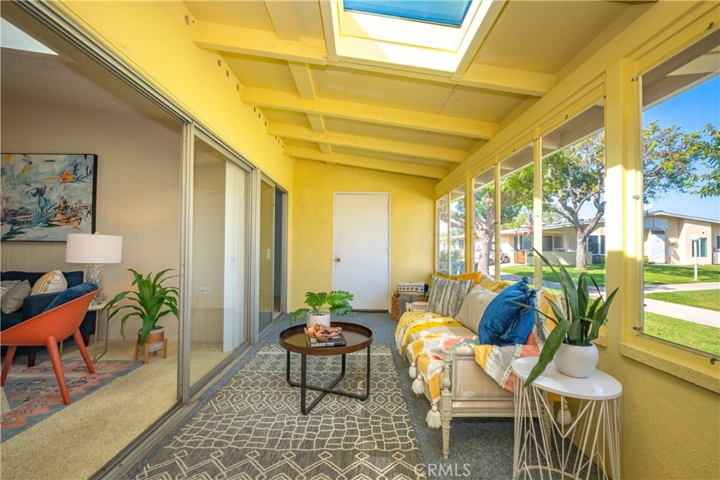 13271 Del Monte Drive 33L