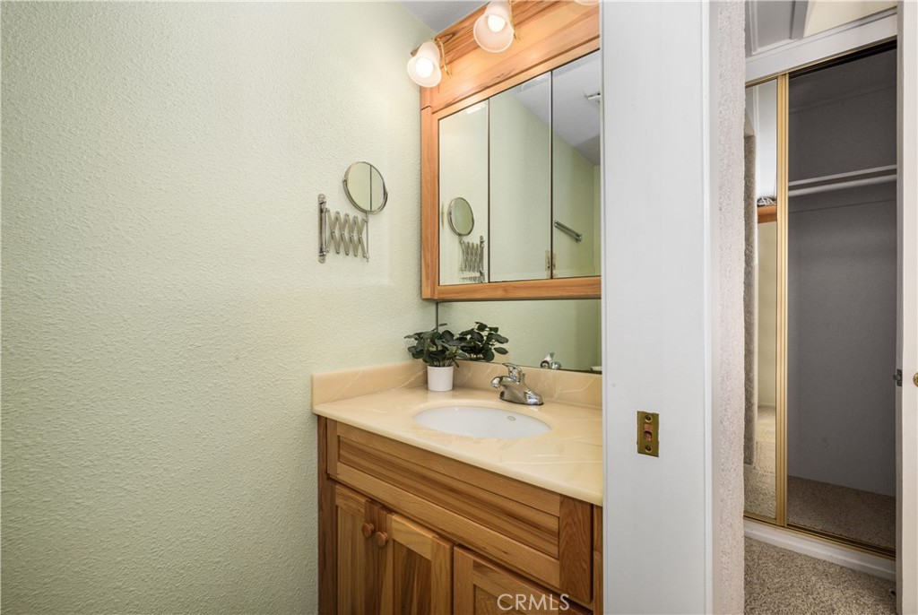 13271 Del Monte Drive 33L