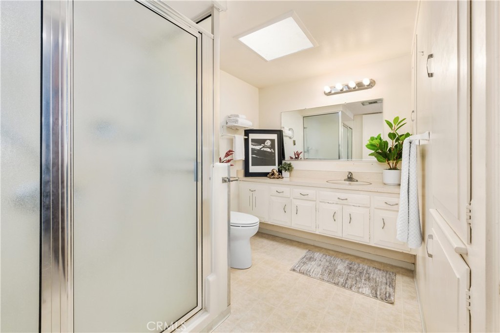 13600 Cedarcrest 111A