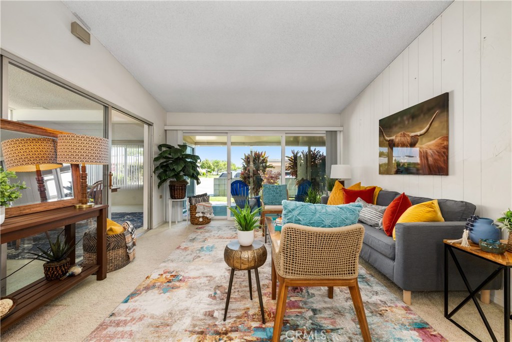 13600 Cedarcrest 111A