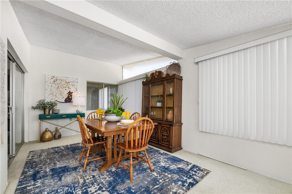 13600 Cedarcrest 111A